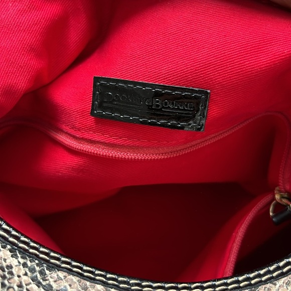 Dooney & Bourke shoulder snake skin and patent leather - Picture 10 of 17